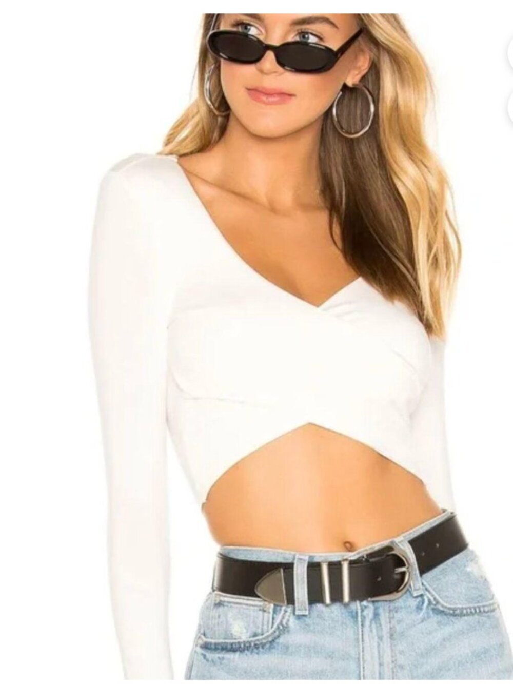 Superdown Women's White and Cream Crop-top